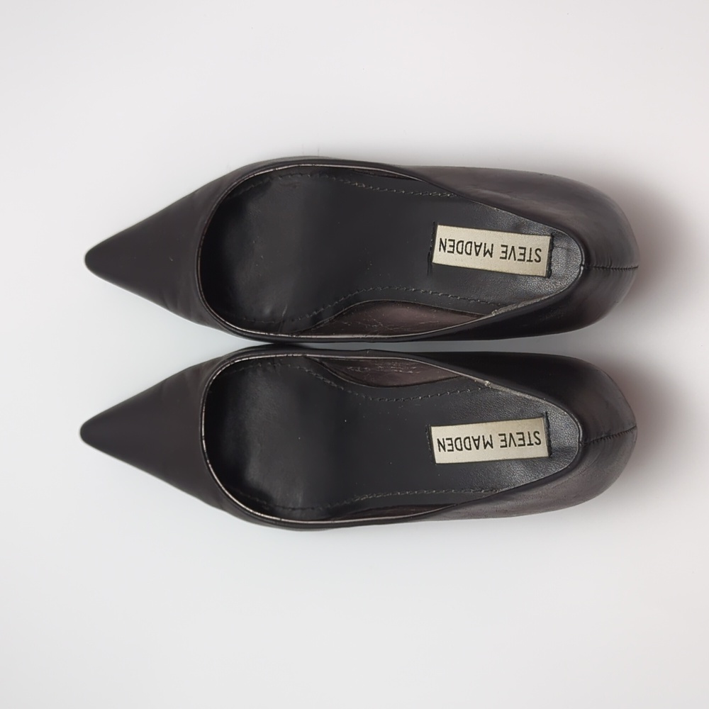Steve Madden Black Kitten Heel Shoes, sz 7.5 Women's - Picture 2 of 9